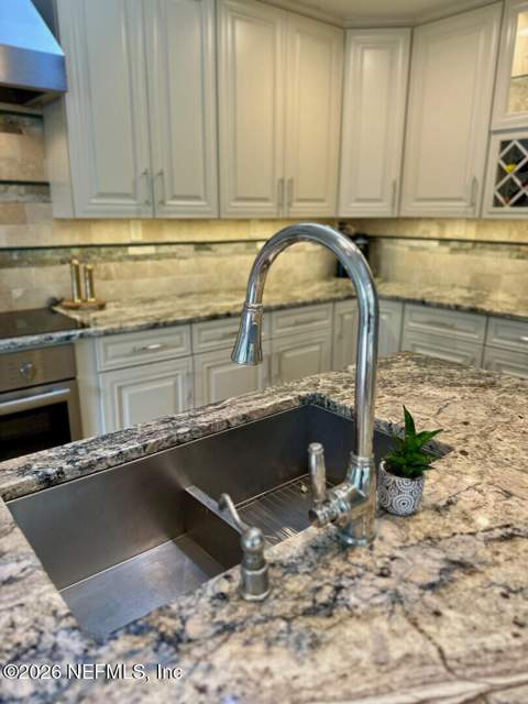 9897 Sawgrass Drive, Ponte Vedra Beach FL - photo 20 of 54