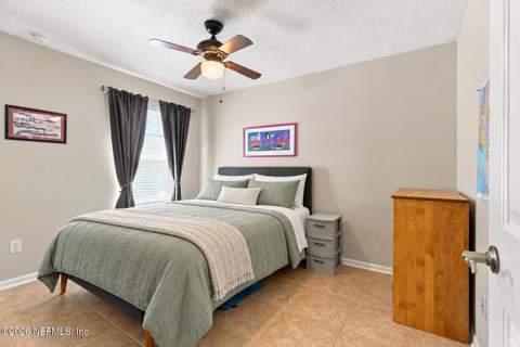5901 Alamosa Circle, Jacksonville FL - photo 18 of 48