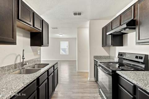 2175 Broadway Avenue, Jacksonville FL - photo 13 of 24