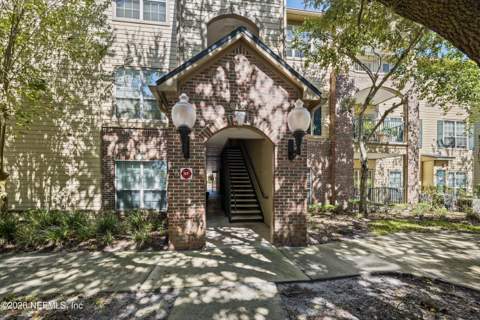 7800 Point Meadows Drive #1017, Jacksonville FL - photo 13 of 74
