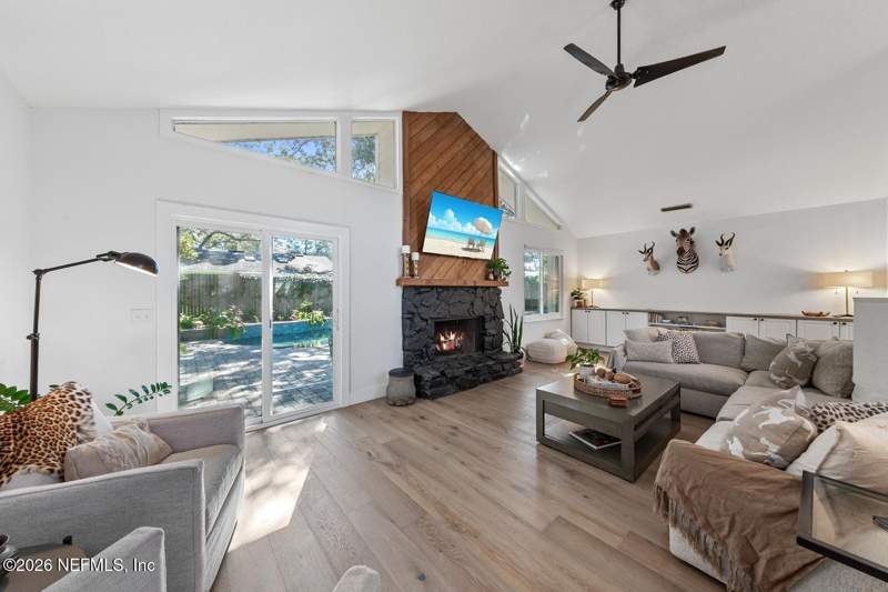 3 bedroom Single Family Residence at 1105 Kings Road, The Hamlet, Neptune Beach — photo 5