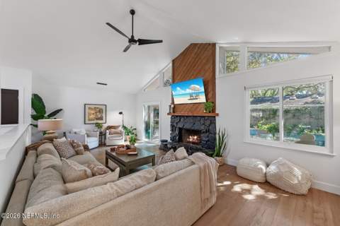 1105 Kings Road, Neptune Beach FL - photo 9 of 31