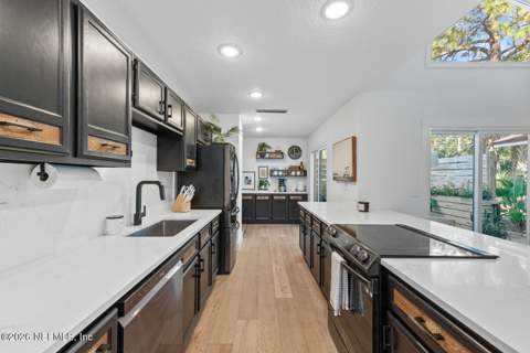 1105 Kings Road, Neptune Beach FL - photo 13 of 31