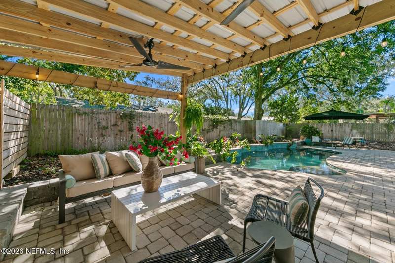 3 bedroom Single Family Residence at 1105 Kings Road, The Hamlet, Neptune Beach — photo 4