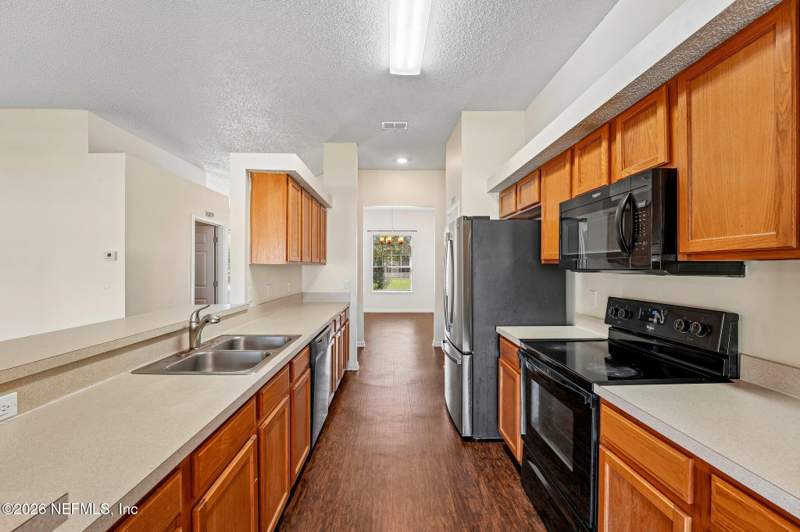 4 bedroom Single Family Residence at 5631 Ortega Park Boulevard, Westland Station, Jacksonville — photo 4