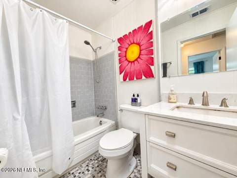 7954 Guerad Drive, Jacksonville FL - photo 6 of 11