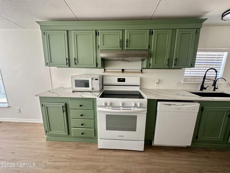 3 bedroom Mobile Home at 853 Fern Avenue, Orange Park, Orange Park — photo 3