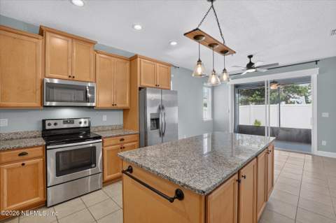 7018 Azalea Grove Drive, Jacksonville FL - photo 19 of 53