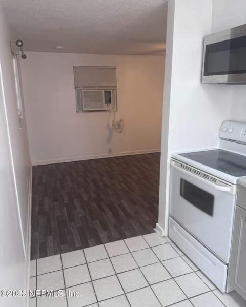 4337 Turner Avenue, Jacksonville FL - photo 12 of 38