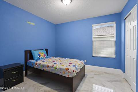 1301 Sarahs Landing Drive, Jacksonville FL - photo 16 of 29