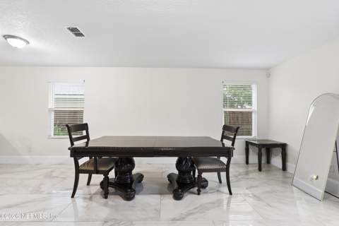 1301 Sarahs Landing Drive, Jacksonville FL - photo 9 of 29