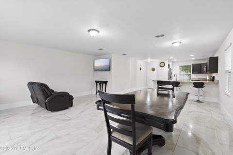 1301 Sarahs Landing Drive, Jacksonville FL - photo 10 of 29