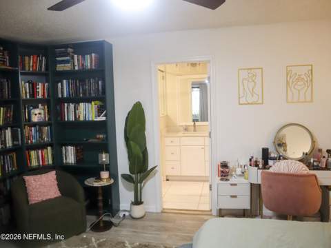 8329 Cross Timbers Drive, Jacksonville FL - photo 14 of 39