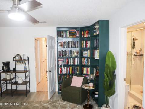 8329 Cross Timbers Drive, Jacksonville FL - photo 15 of 39