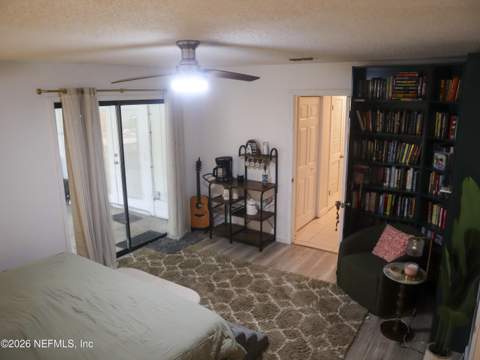 8329 Cross Timbers Drive, Jacksonville FL - photo 17 of 39