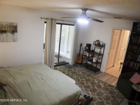 8329 Cross Timbers Drive, Jacksonville FL - photo 18 of 39