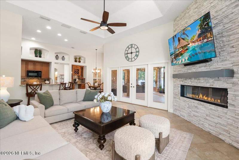 4 bedroom Single Family Residence at 1102 Evening Stroll Lane, Emilys Walk, Jacksonville — photo 3