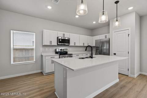 5024 Courtland Oaks Street, Jacksonville FL - photo 18 of 60