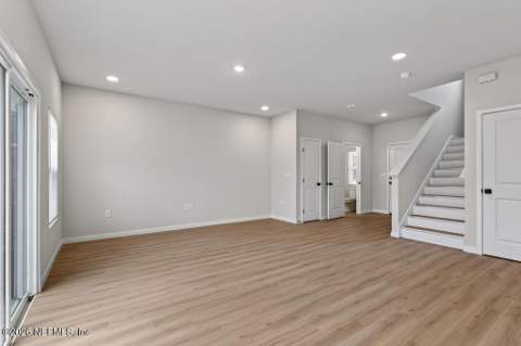 5024 Courtland Oaks Street, Jacksonville FL - photo 14 of 60