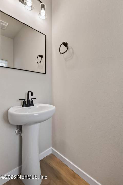 5024 Courtland Oaks Street, Jacksonville FL - photo 11 of 60