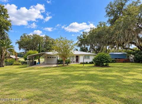 842 Lake Shore Terrace, Interlachen FL - photo 6 of 45