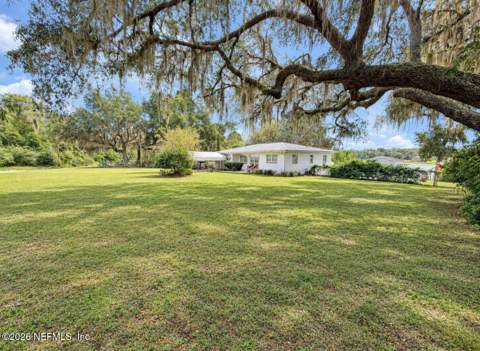 842 Lake Shore Terrace, Interlachen FL - photo 9 of 45