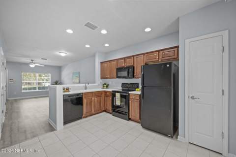 8077 Summerside Circle, Jacksonville FL - photo 12 of 37