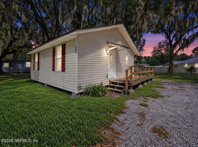 2 bedroom Single Family Residence at 3049 Starratt Road, Section Land, Jacksonville — photo 3