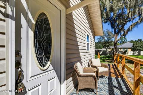 3049 Starratt Road, Jacksonville FL - photo 8 of 45