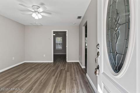 3049 Starratt Road, Jacksonville FL - photo 10 of 45