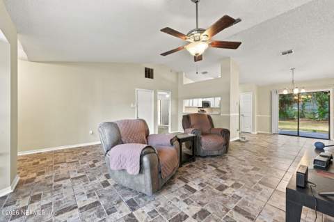 4926 Garden Moss Circle, Jacksonville FL - photo 10 of 39