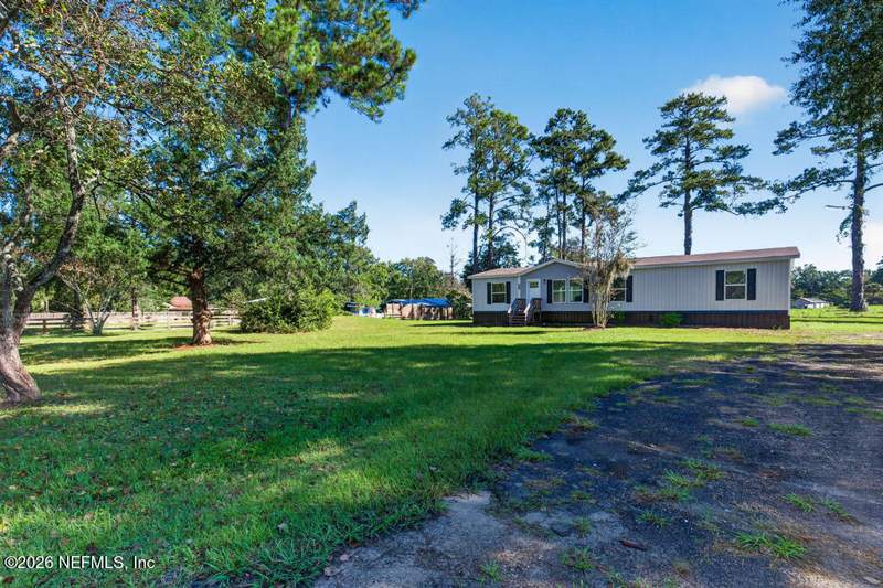 4 bedroom Manufactured Home at 540444 Lem Turner Road, Lee Stoner Shores, Callahan — photo 5