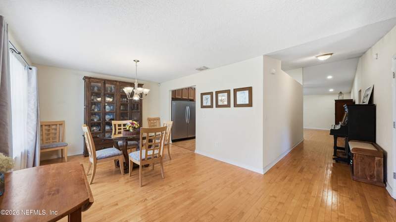 4 bedroom Single Family Residence at 3994 Bronco Road, Longbay, Middleburg — photo 3