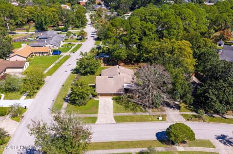 3362 Chrysler Drive, Jacksonville FL - photo 7 of 48