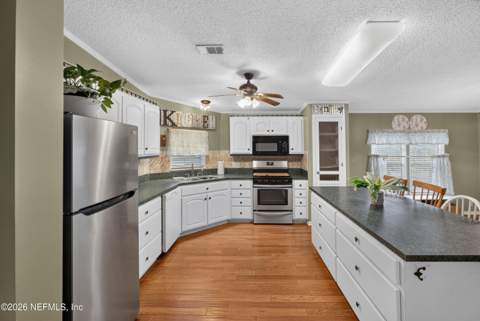 7990 Floral Ridge Circle, Keystone Heights FL - photo 21 of 52