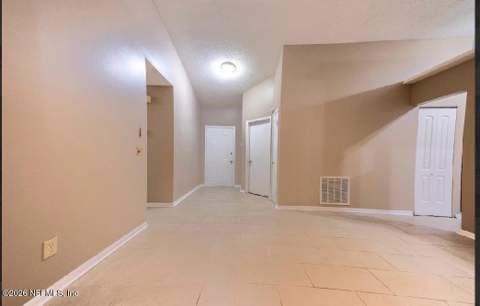 8439 Everest Drive, Jacksonville FL - photo 13 of 16