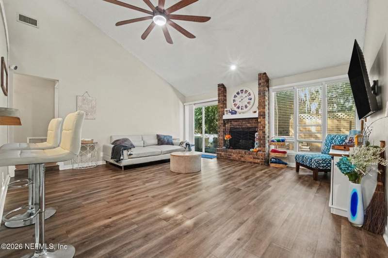 2 bedroom Single Family Residence at 12082 Hidden Hills Drive, Hidden Hills, Jacksonville — photo 5