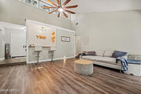 12082 Hidden Hills Drive, Jacksonville FL - photo 6 of 33