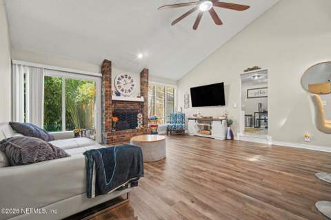 12082 Hidden Hills Drive, Jacksonville FL - photo 8 of 33