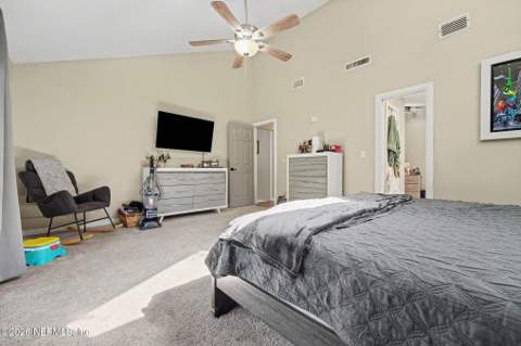 12082 Hidden Hills Drive, Jacksonville FL - photo 16 of 33