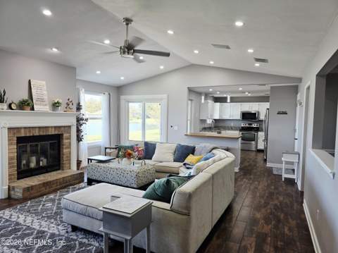 12559 Lazy Meadow Drive, Jacksonville FL - photo 16 of 31