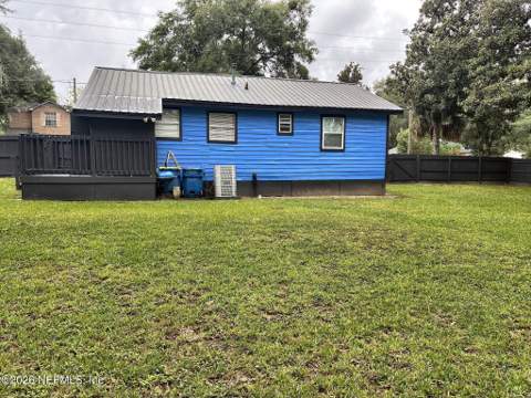 9109 Jasper Avenue, Jacksonville FL - photo 8 of 23
