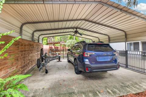 657 SE 2nd Avenue, Melrose FL - photo 6 of 71