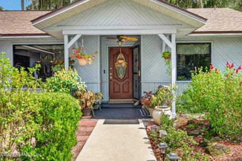 657 SE 2nd Avenue, Melrose FL - photo 14 of 71