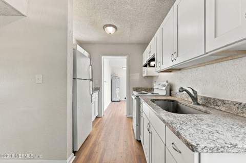 1627 Friar Road, Jacksonville FL - photo 11 of 35