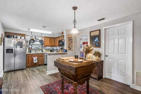5223 Hollycrest Drive, Jacksonville FL - photo 15 of 39