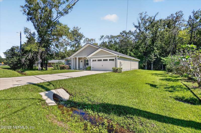 4 bedroom Single Family Residence at 6121 Judy Drive, Delray Manor, Jacksonville — photo 3