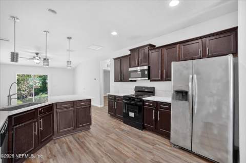 6121 Judy Drive, Jacksonville FL - photo 13 of 47