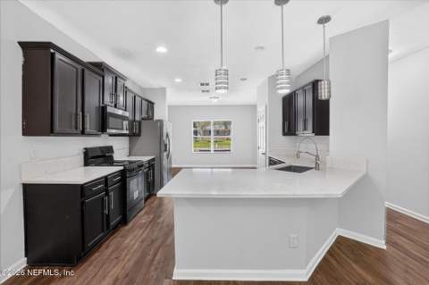 6121 Judy Drive, Jacksonville FL - photo 18 of 47
