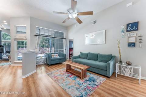 11336 Doubleday Court, Jacksonville FL - photo 7 of 46